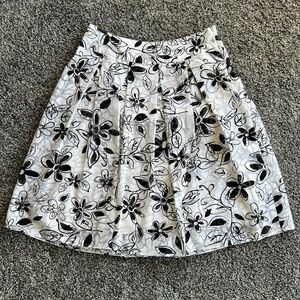 Sunny Leigh Black and White Floral A-Line Skirt